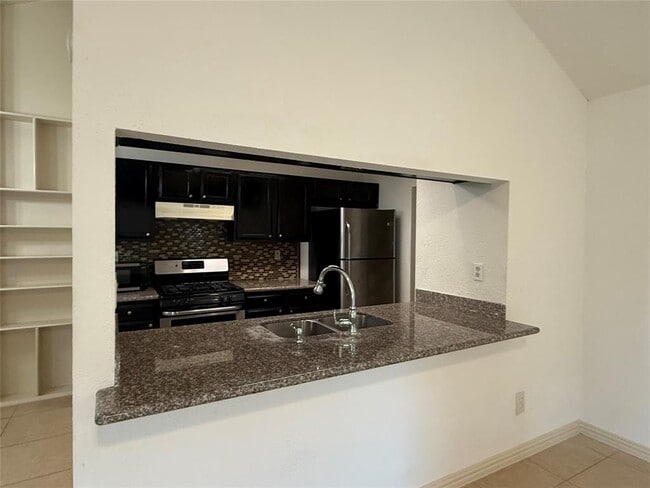 Building Photo - 4034 Kitchen Hill Ln