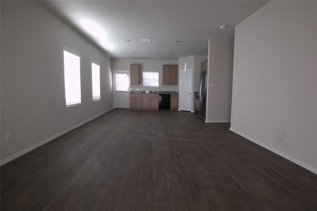 Building Photo - 13410 Riding Dr