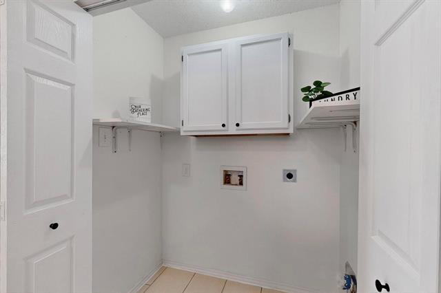 Building Photo - 209 W Owens St