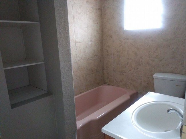 Building Photo - 220 Brooklyn 2