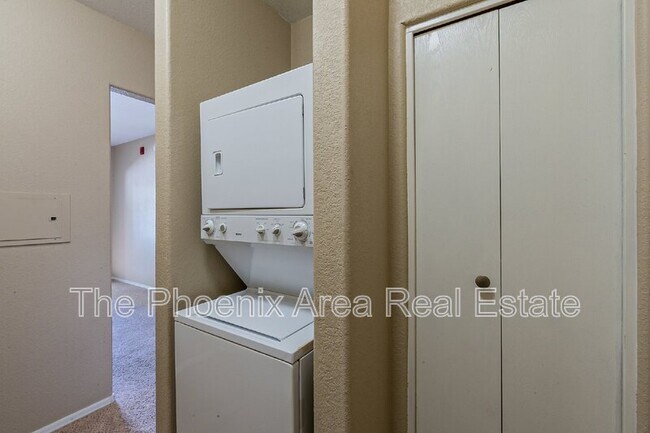 Building Photo - 3434 E Baseline Rd