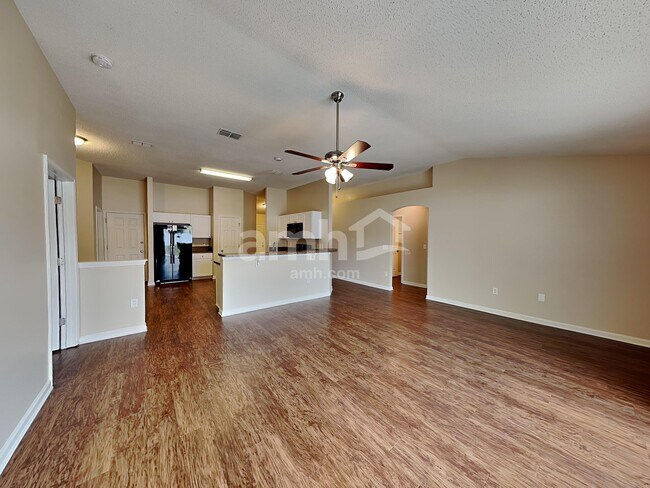 Building Photo - 2643 Creek Ridge Dr