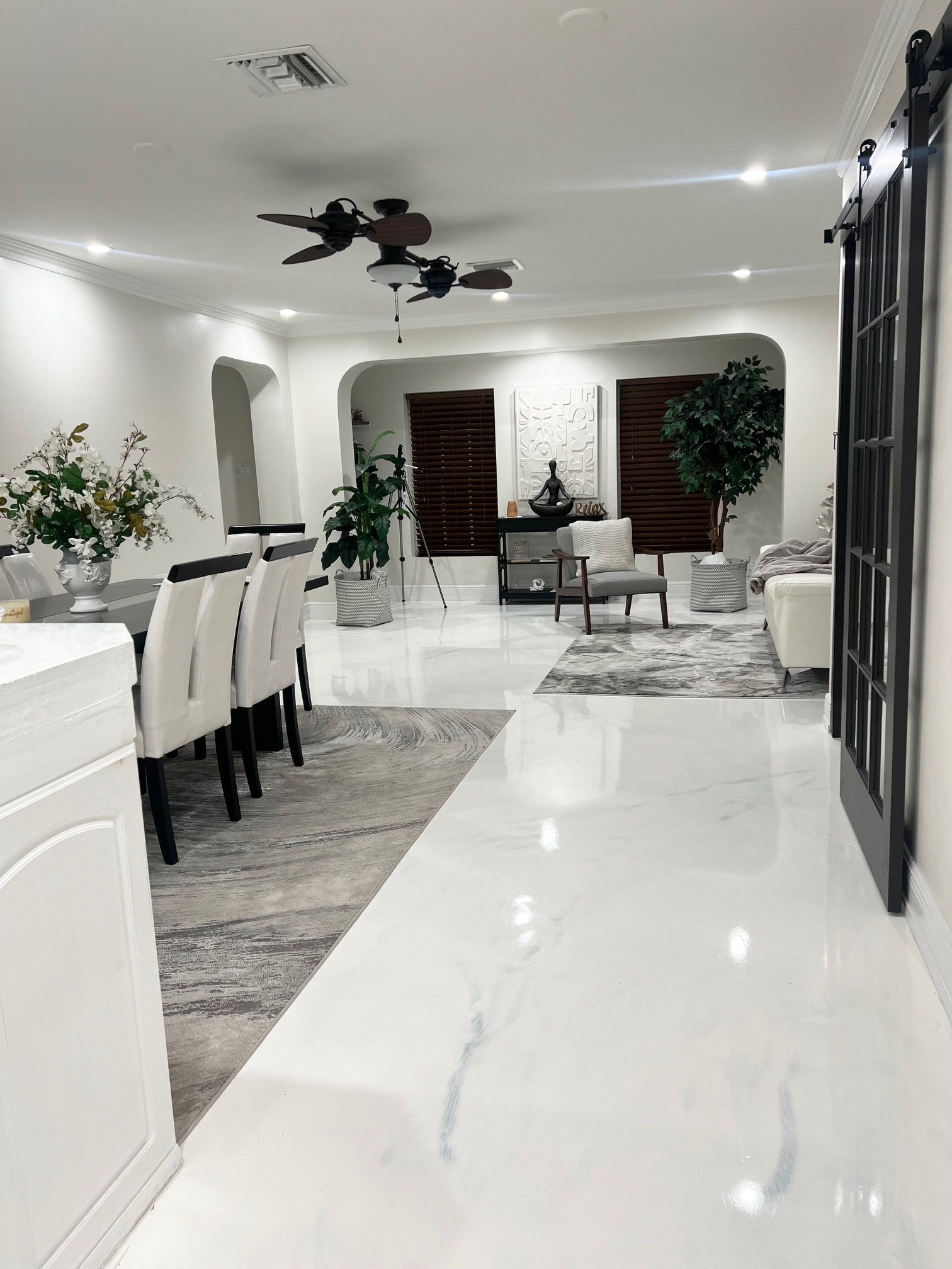 Lv rm/ dinning rm - 4141 NE 16th Ave