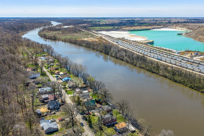 Building Photo - 3341 E 2059th Rd