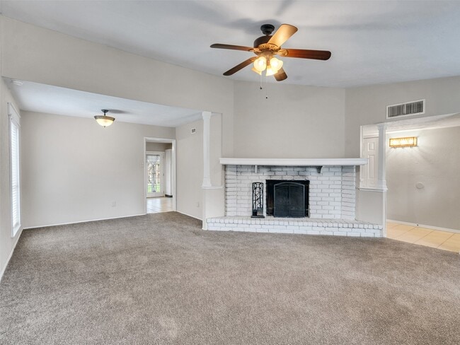 Building Photo - 17323 Glenpatti Dr