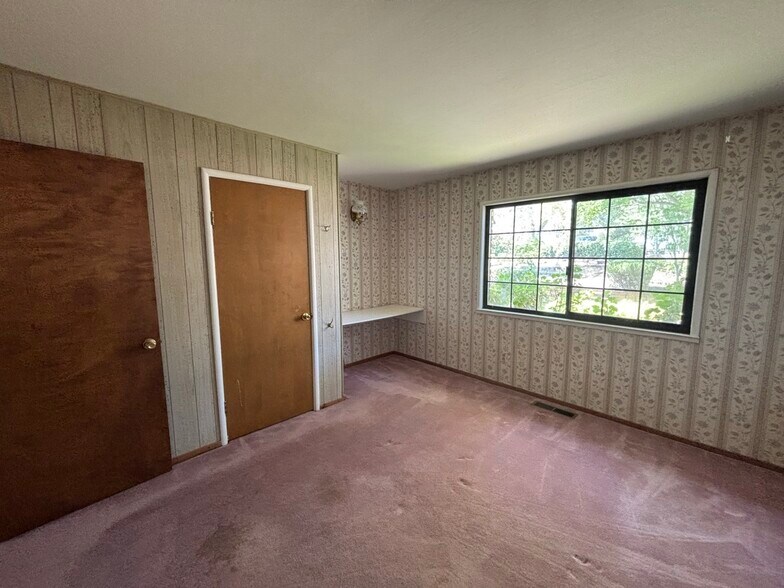 Building Photo - 2699 Westwood Dr