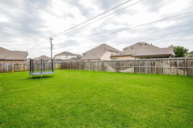 Building Photo - 6807 Vista Ledge Dr