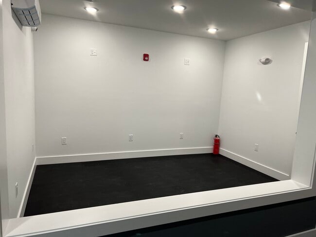 Common shared space - 7000 Polk St