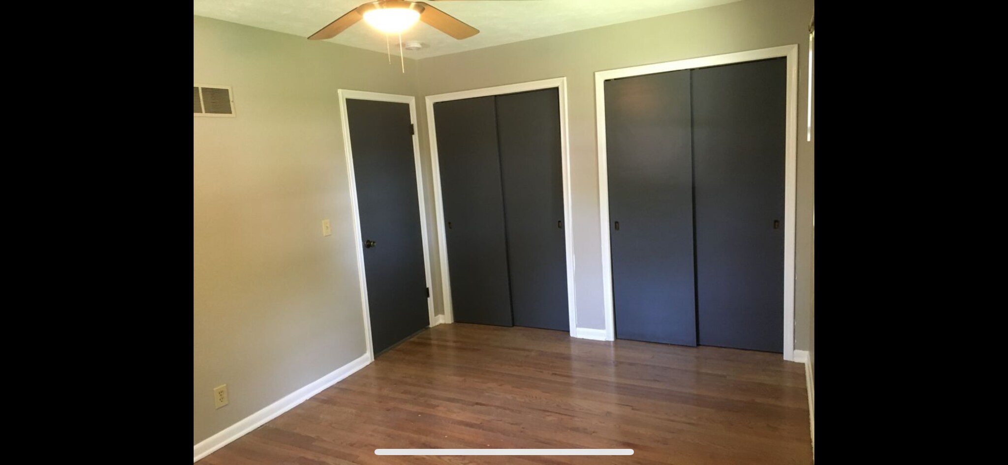 Building Photo - 4905 Cresthaven Dr