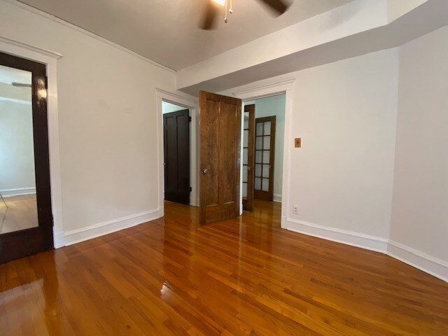 Building Photo - 1318 W Arthur Ave