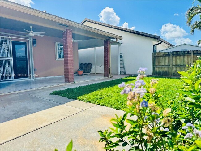 Building Photo - 14325 SW 11th Terrace