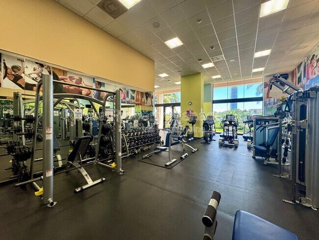 Building Photo - 19667 Turnberry Way