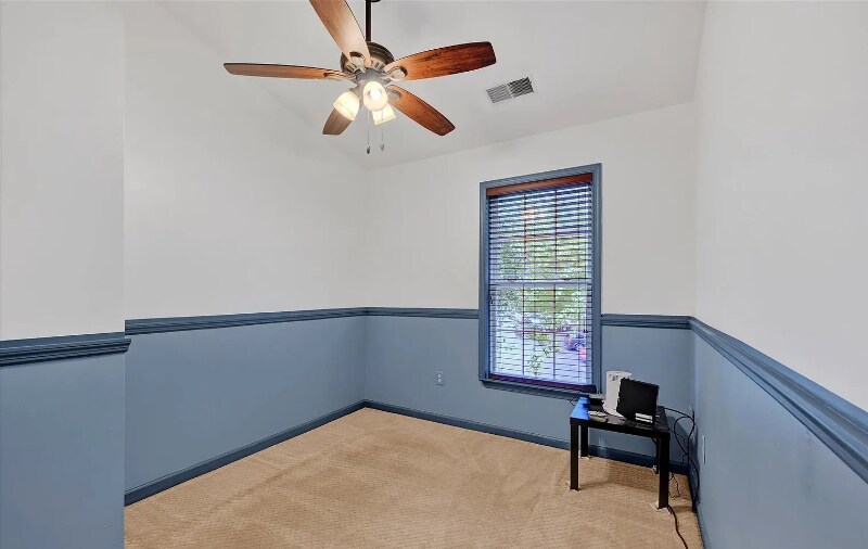 Building Photo - 9855 Sherwood Farm Rd