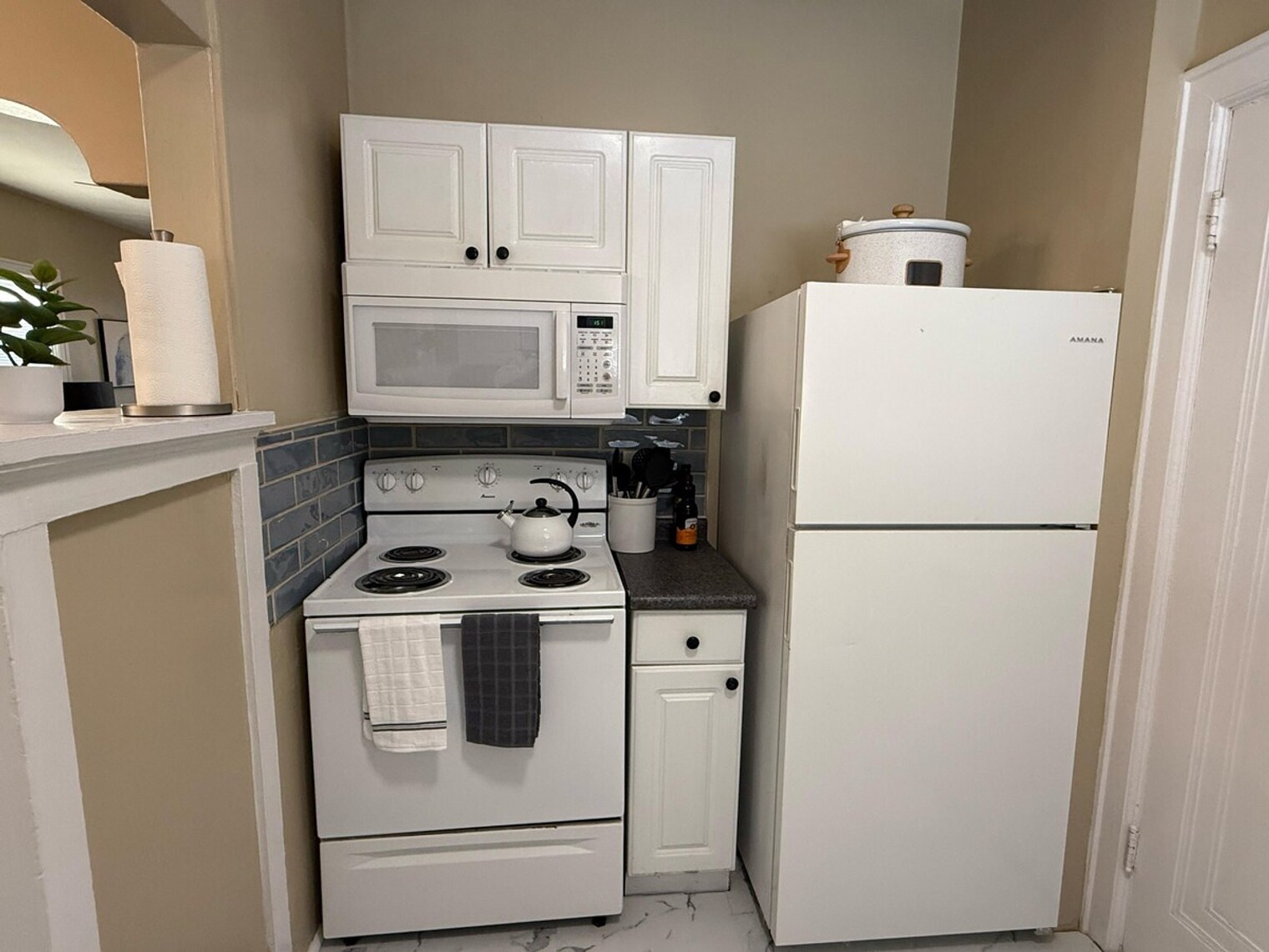 Building Photo - 2207 McCausland Ave