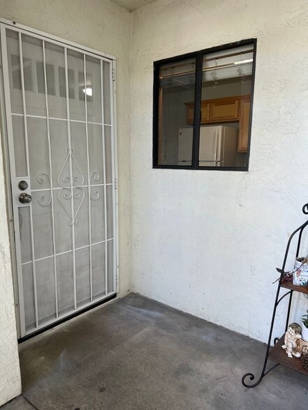 Building Photo - 3562 Sunset Ln