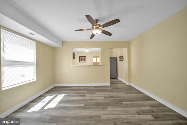 Building Photo - 2712 Sherman Ave NW