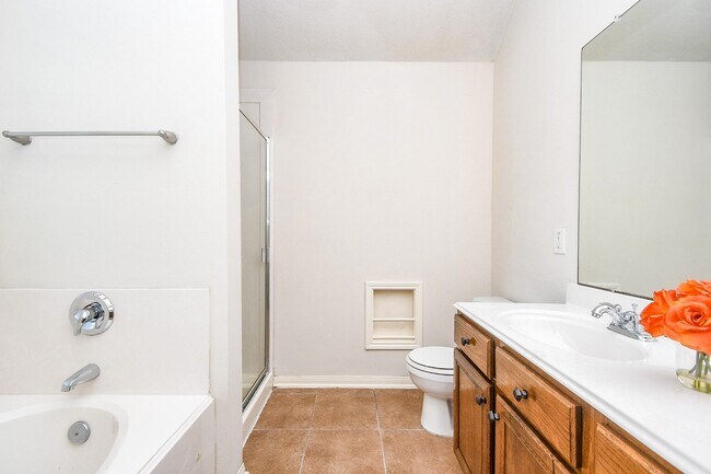 Building Photo - 6030 Wildbriar Ln