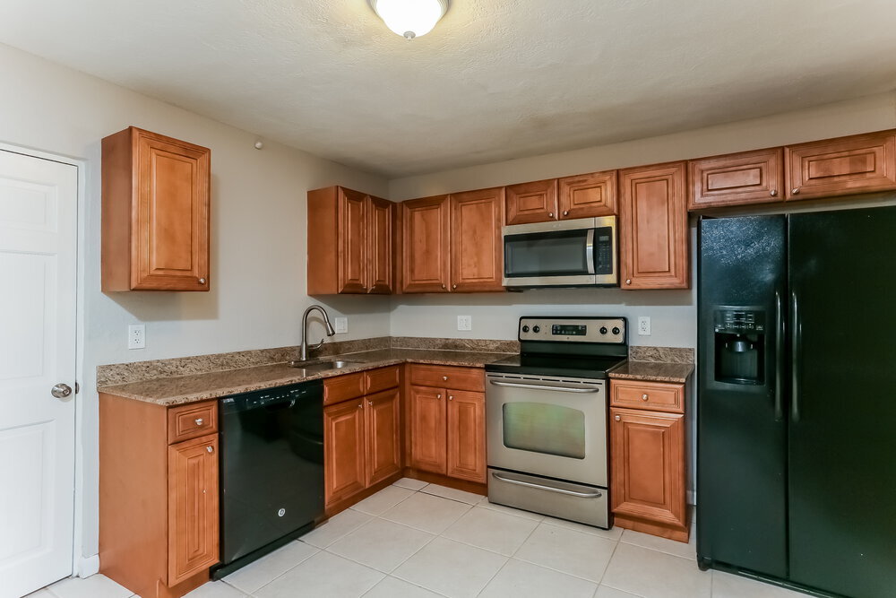 Building Photo - 6020 NE 3rd Terrace