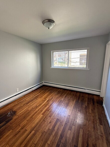 Building Photo - 89 Wagner Pl