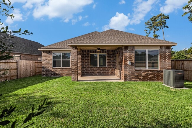 Building Photo - 6107 White Spruce Dr