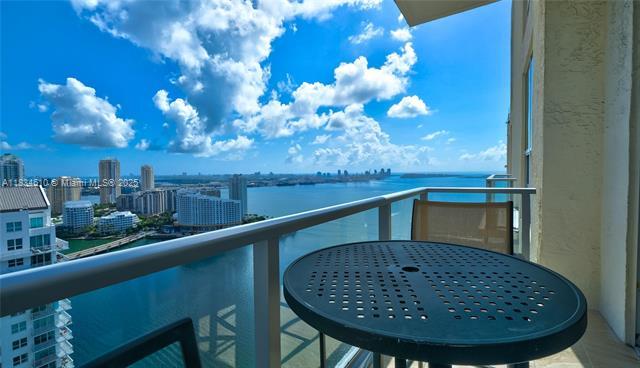 Building Photo - 1155 Brickell Bay Dr