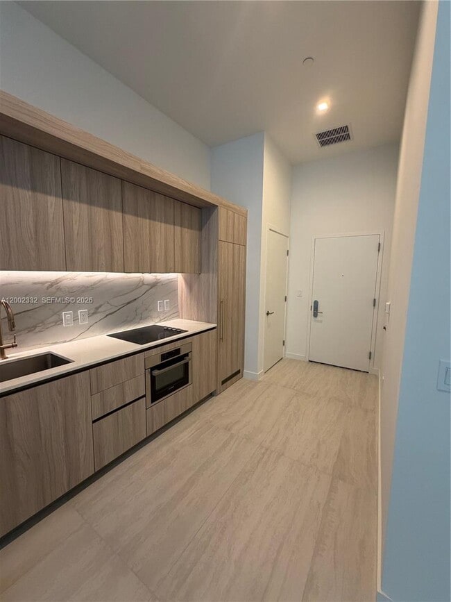 Building Photo - 77 SE 5th St