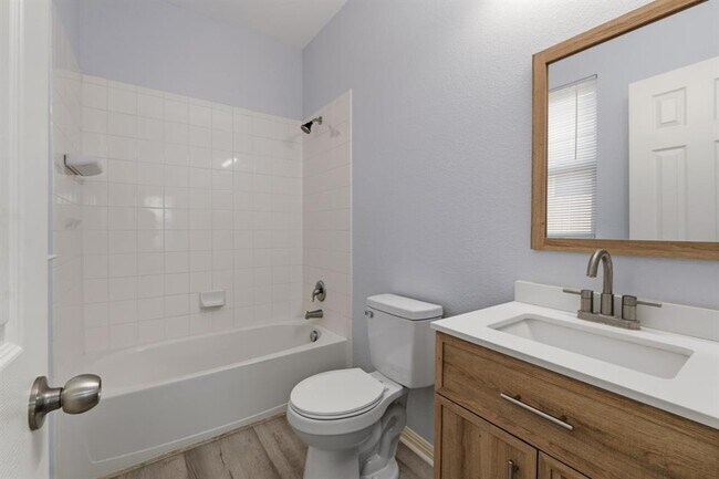 Building Photo - 4500 Senda Ln
