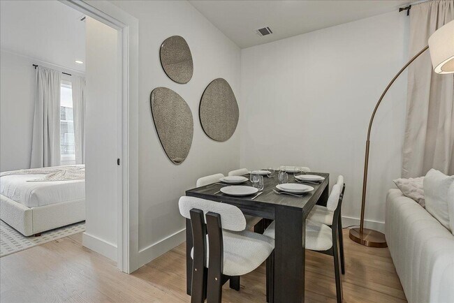 Building Photo - 97-99 Zabriskie St