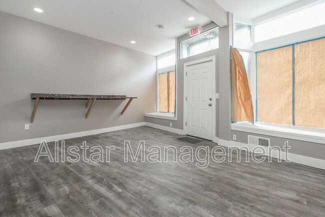 Building Photo - 3145 Scranton Rd