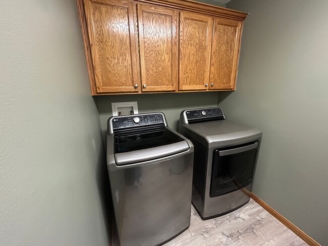 Building Photo - 3 Bed, 2 Bath Home for Rent