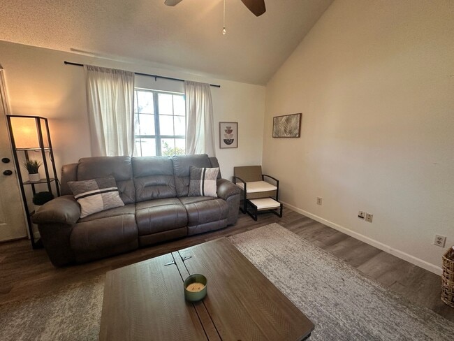 Building Photo - Home in Heatherwoods S/D