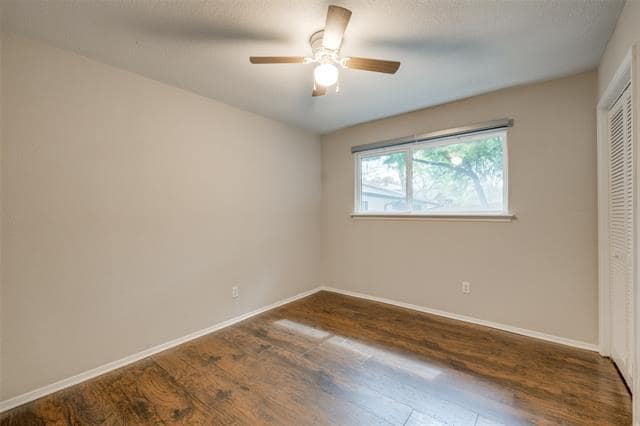 Building Photo - 625 Blue Lake Dr