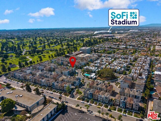 Building Photo - 757 Daniel Freeman Cir