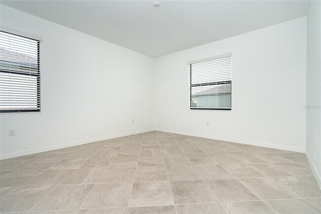 Building Photo - 1745 Saddlewood Cir