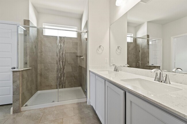 Building Photo - 1000 Mason St