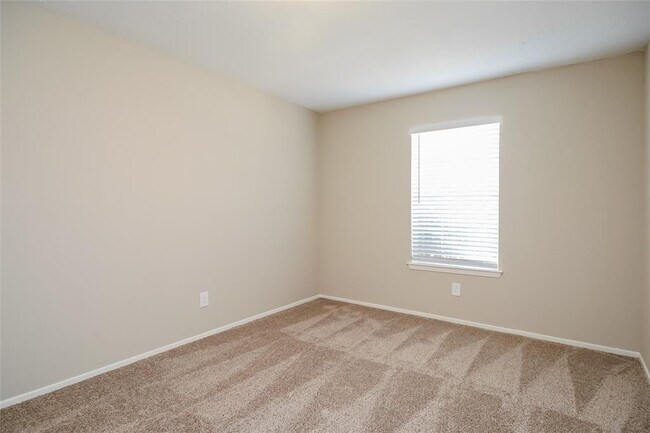 Building Photo - 10307 Rancho Bernardo Ln