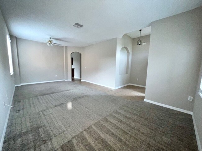 Building Photo - 9240 Black Hawk Ct