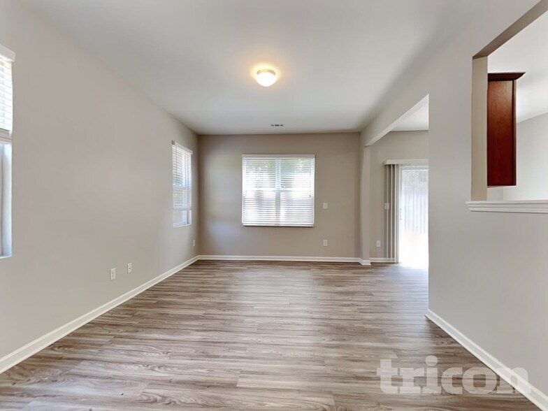 Building Photo - 2079 Aragon Lane
