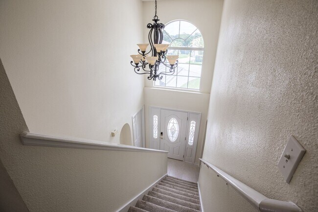 Building Photo - 1866 Hornsey Ct
