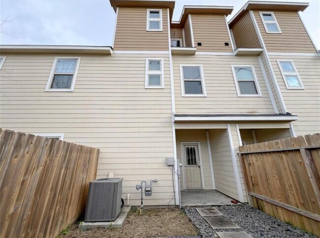Building Photo - 3544 Terreno Vista Blvd