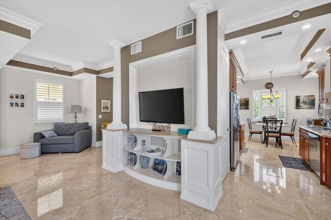 Building Photo - 4332 Sea Grape Dr