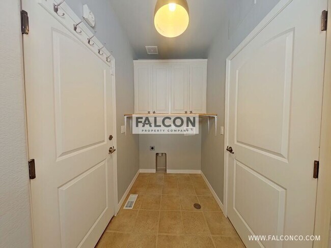 Building Photo - 8193 Winding Passage Dr