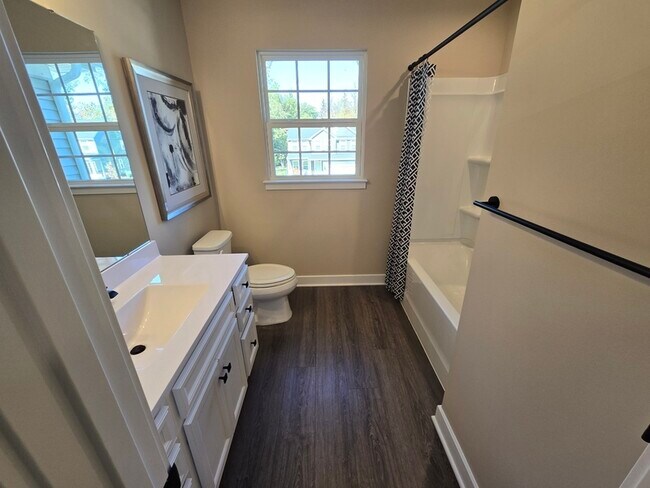 Building Photo - 1900 Enon Sta Dr