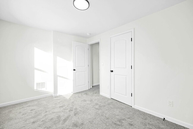 Building Photo - 1216 Atcheson St