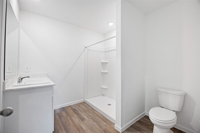 Building Photo - 23235 Teakwood Hills Dr