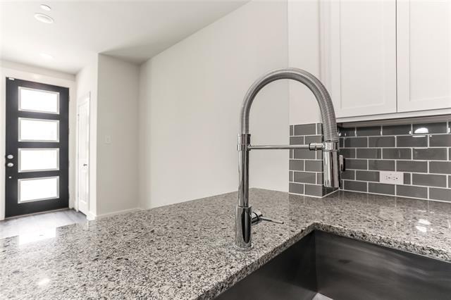 Building Photo - 7725 Reis Ln