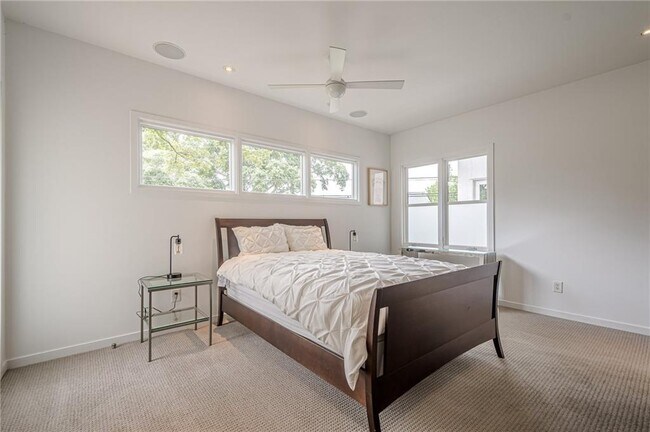 Building Photo - 2269 Briarwood Hills Dr NE