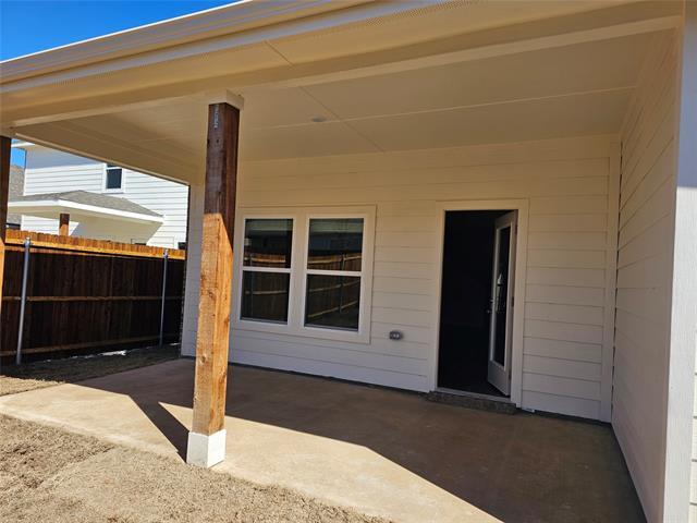Building Photo - 721 Fossil Grv Dr