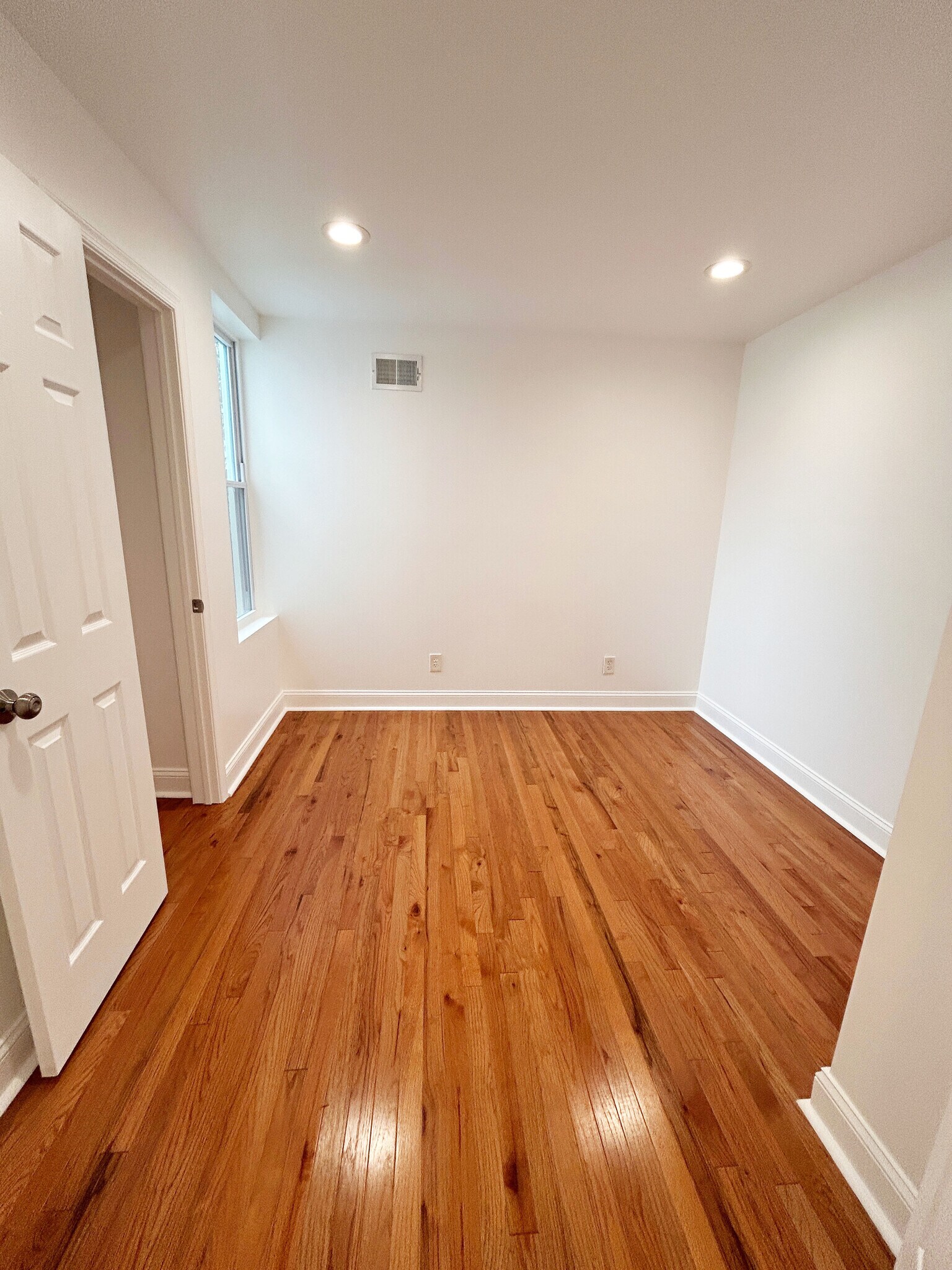 Building Photo - 1241 Orthodox St