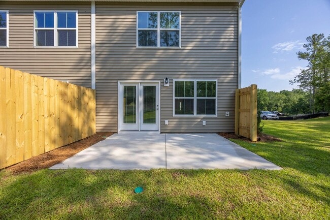 Building Photo - MODERN 3 BEDROOM IN LEXINGTON'S MURRAY VILLAGE